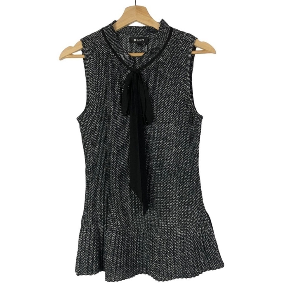 DKNY Black & White Sleeveless Bow Tapered Top
